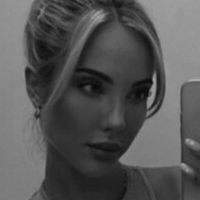 Sarah Endres Nøgen