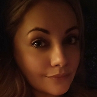 Sarah Milkowski Nøgen
