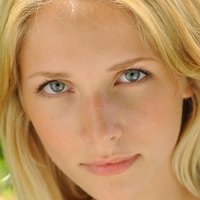 Sarah Ulrich Nøgen