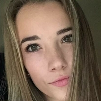 Sarina Hunt Nøgen