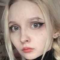 Sasha Gaier Nøgen