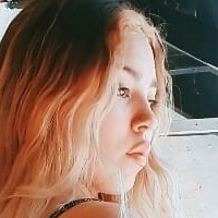 Sasha Selena Nøgen