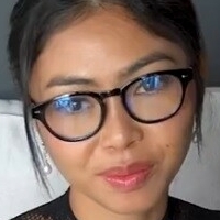 Scarlet.assian Nøgen