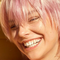 Selma May Nøgen