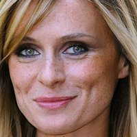 Serena Autieri Nøgen