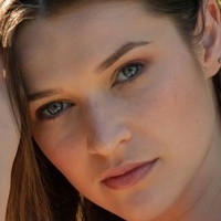 Serena Wood Nøgen