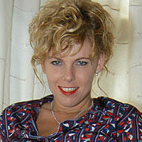 Sharon Louise Hall Nøgen