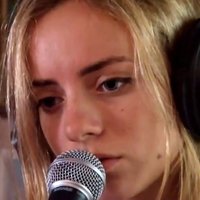 Shelly Levi Nøgen