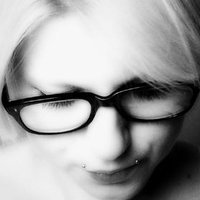 Shenni Suicide Nøgen