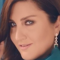 Sibel Can Nøgen