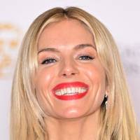 Sienna Miller Nøgen