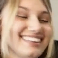 Sierra Bate Nøgen