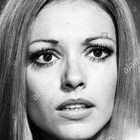 Silvia Tortosa Nøgen