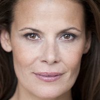 Simone Dericks Nøgen
