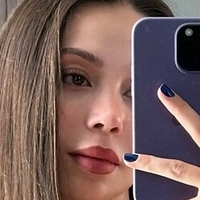 Sinem Ozgur Nøgen