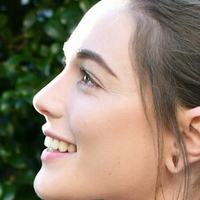skyesharp Nøgen