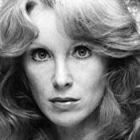 Sondra Currie Nøgen