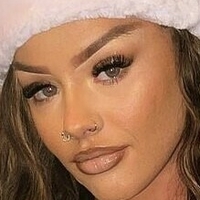Sophie River Nøgen