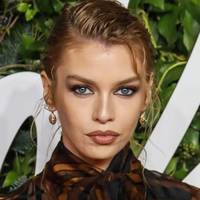 Stella Maxwell Nøgen