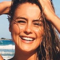 Stephanie Claire Smith Nøgen