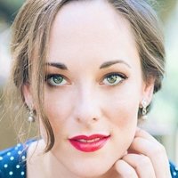 Stephanie Edmonds Nøgen