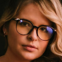Stephanie Houston Nøgen