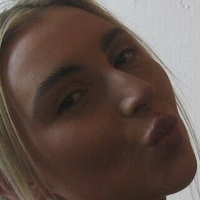 Summer Everitt Nøgen