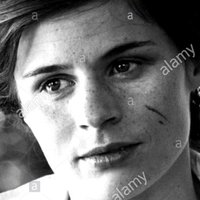 Suzanna Hamilton Nøgen