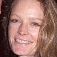 Suzy Amis Nøgen