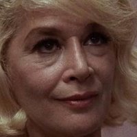 Sylvia Miles Nøgen
