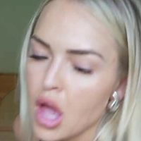 Tahlia Skaines Nøgen