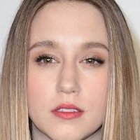 Taissa Farmiga Nøgen