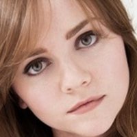 Tara Lynne Barr Nøgen