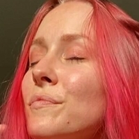 tayeden Nøgen