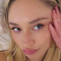 Taylor Hudson Nøgen