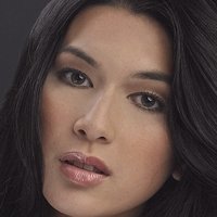 Taylor Hui Nøgen