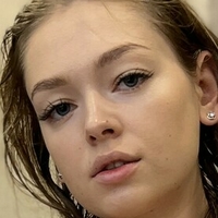 Teen Mia Nøgen