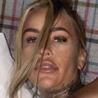 Terri Altar Nøgen
