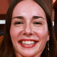 Tess Thompson Nøgen