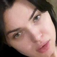 teya_a Nøgen