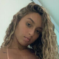 Thaissa Fontes Nøgen