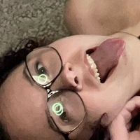 tinytroublelou2 Nøgen