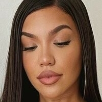 Tiona Fernan Nøgen