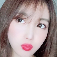 Tomomi Morisaki Nøgen