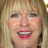 Toyah Nøgen