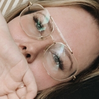 Traycee Nøgen