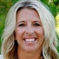 Tricia Braun Nøgen