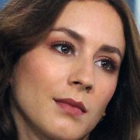 Troian Bellisario Nøgen
