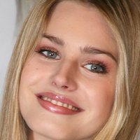 Vanessa Hessler Nøgen