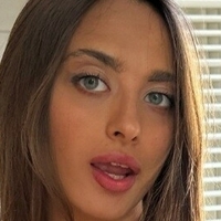 Veronika Tauros/ Nika Tauros Nøgen